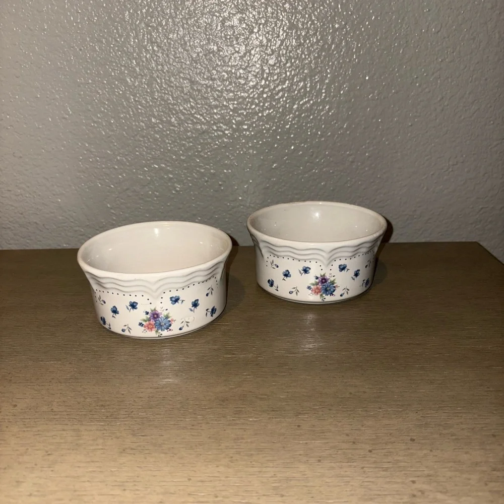 Vintage Provincial Bouquet  Bowls Set Of 2 Pieces Ramekin Set
